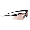 Lente de protección con marco negro y mica clara con cordón