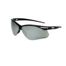 Lentes de protección con marco negro y lente antirayaduras ahumado